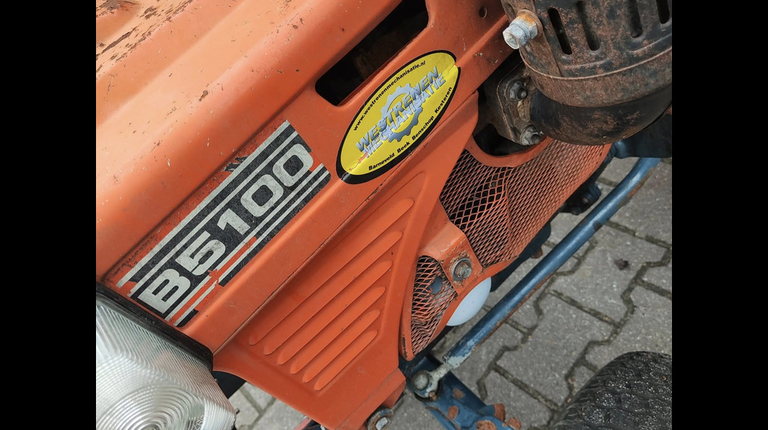 Kubota B5100